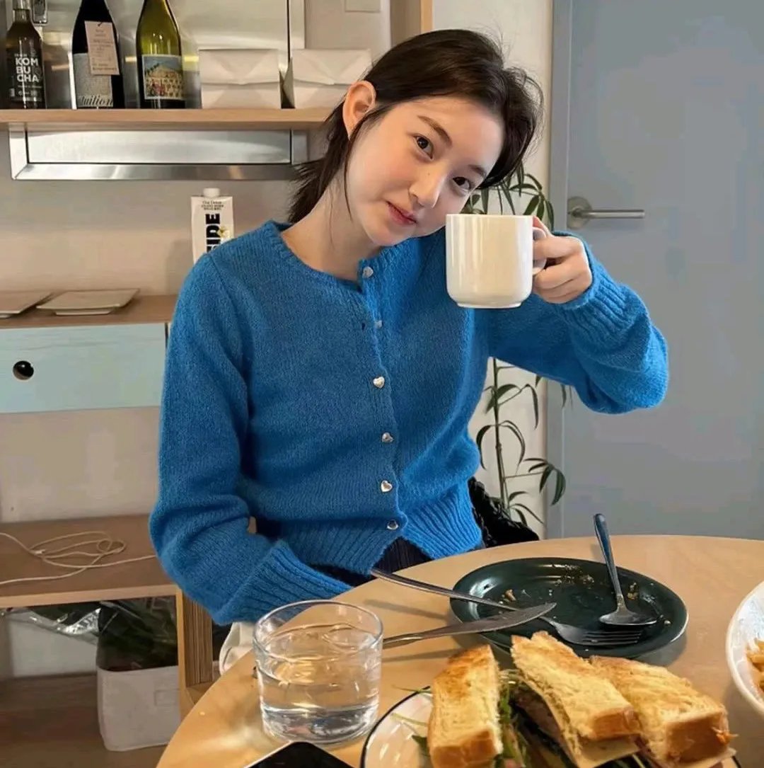 黄昏时分、牵着手